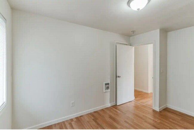 Foto del edificio - 591 W Sherman St