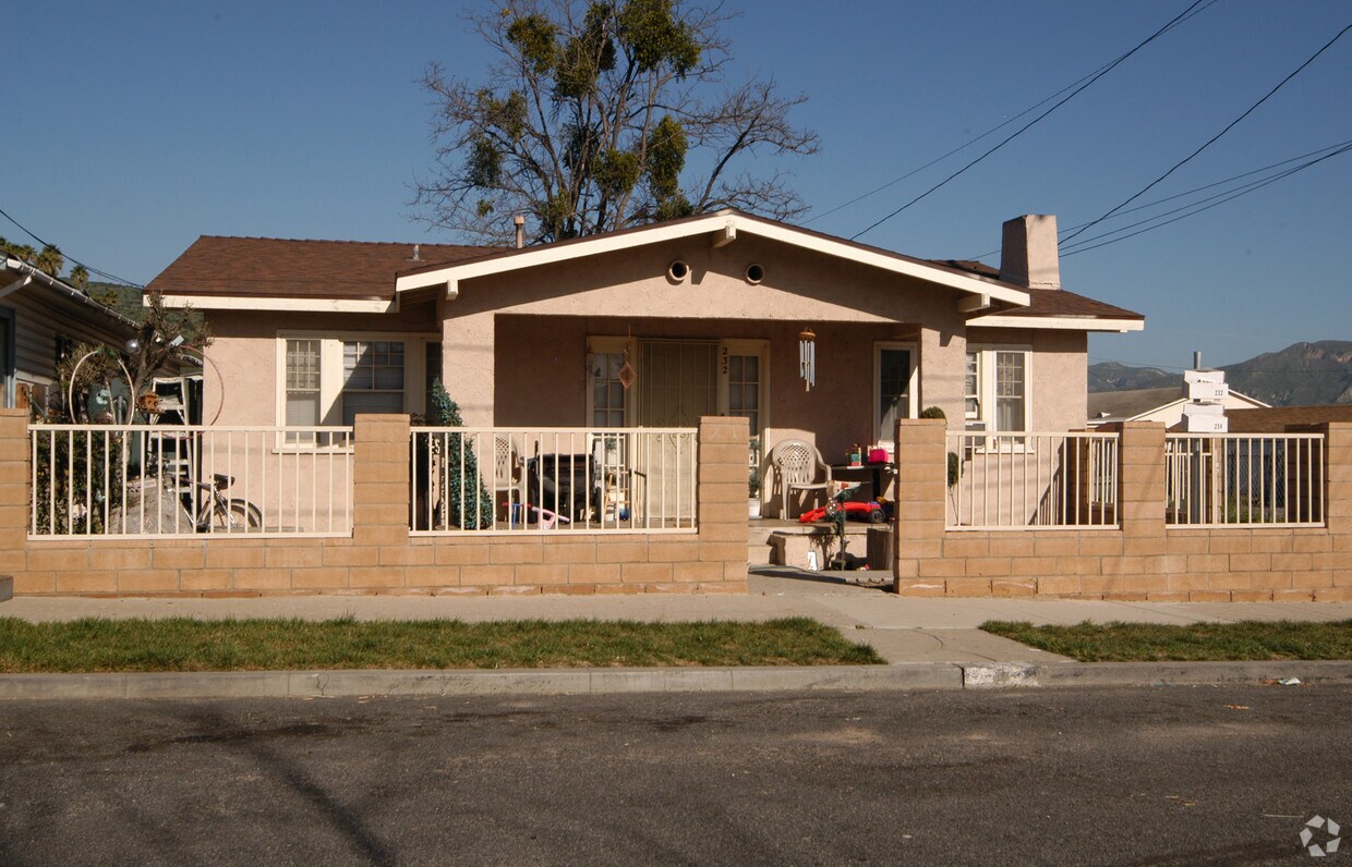 Foto del edificio - 232-234 Clay St