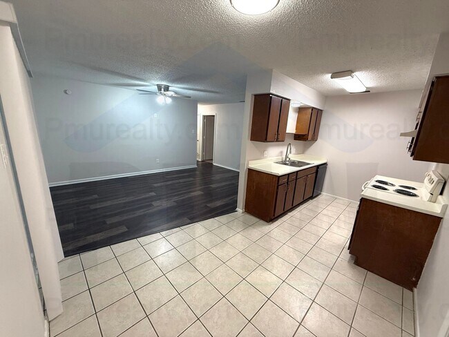 Foto del edificio - AVAILABLE NOW!!! Charming 3-bedroom, 1.5-bathroom house in Cedar Hill