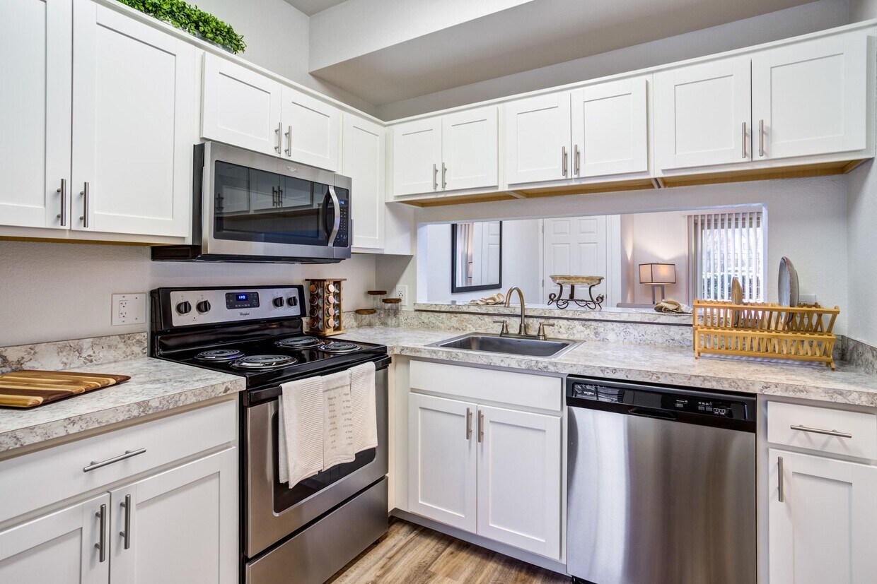 Woodland Meadows Apartments Apartments 35700 Moravian Dr Clinton