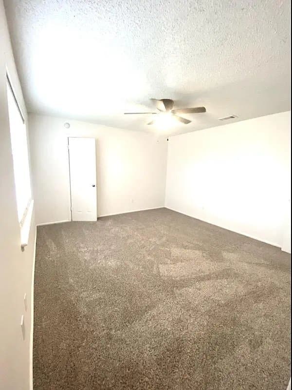 Foto del edificio - 4618 Fordham St