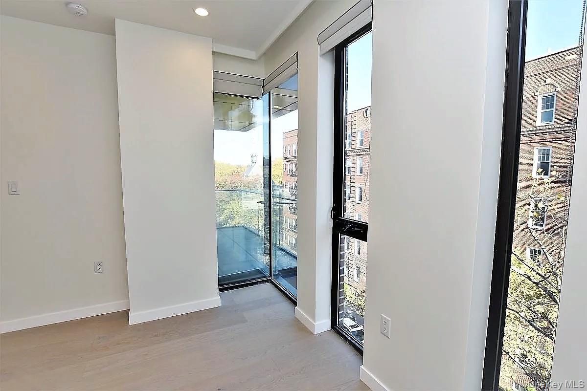 Primary Photo - 41-26 44th St