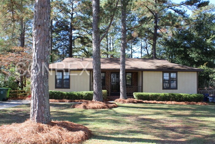 Foto principal - 7301 Fontana Dr