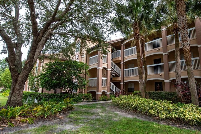 Foto del edificio - 14025 Fairway Island Dr