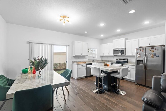 Foto del edificio - 4029 NW 11th Dr