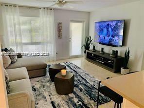 Foto del edificio - 1721 NE 55th St