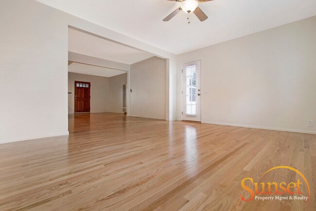 Building Photo - 1972 Frankfort St