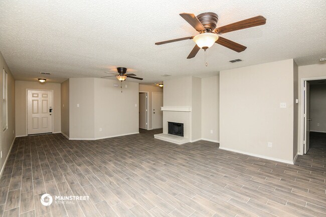 Building Photo - 618 Almandora Dr