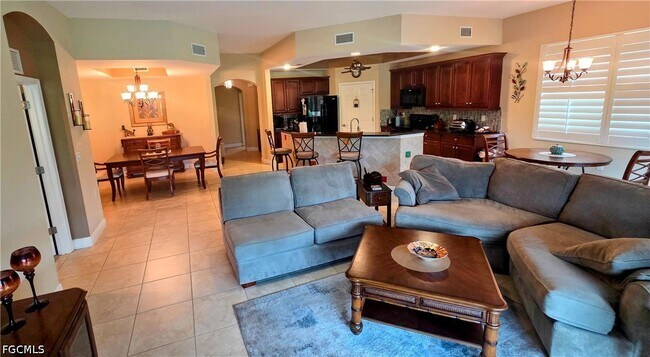 Building Photo - 10637 Pelican Preserve Blvd