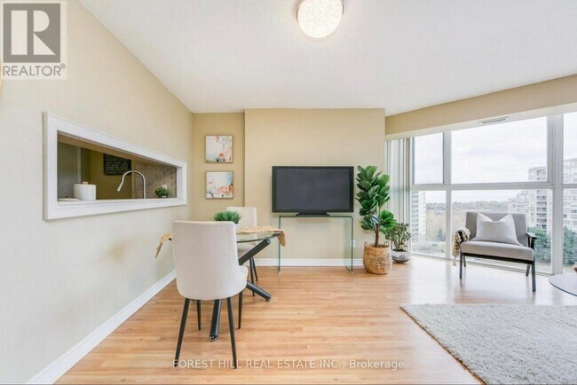 Photo du bâtiment - 90 Dale Ave