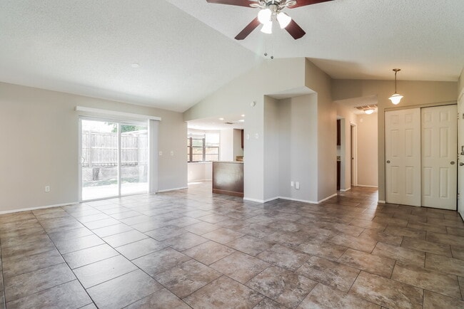 Foto del edificio - 9310 Tamworth Ln