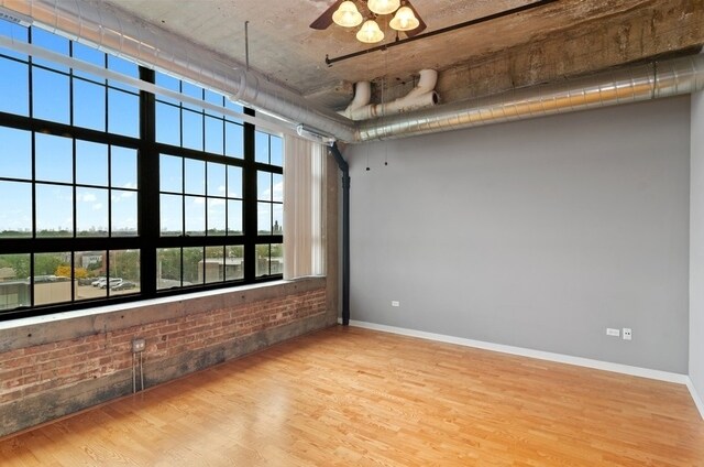 Foto del edificio - 3963 W Belmont Ave