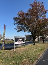 Building Photo - 9030 S Eldorado Dr