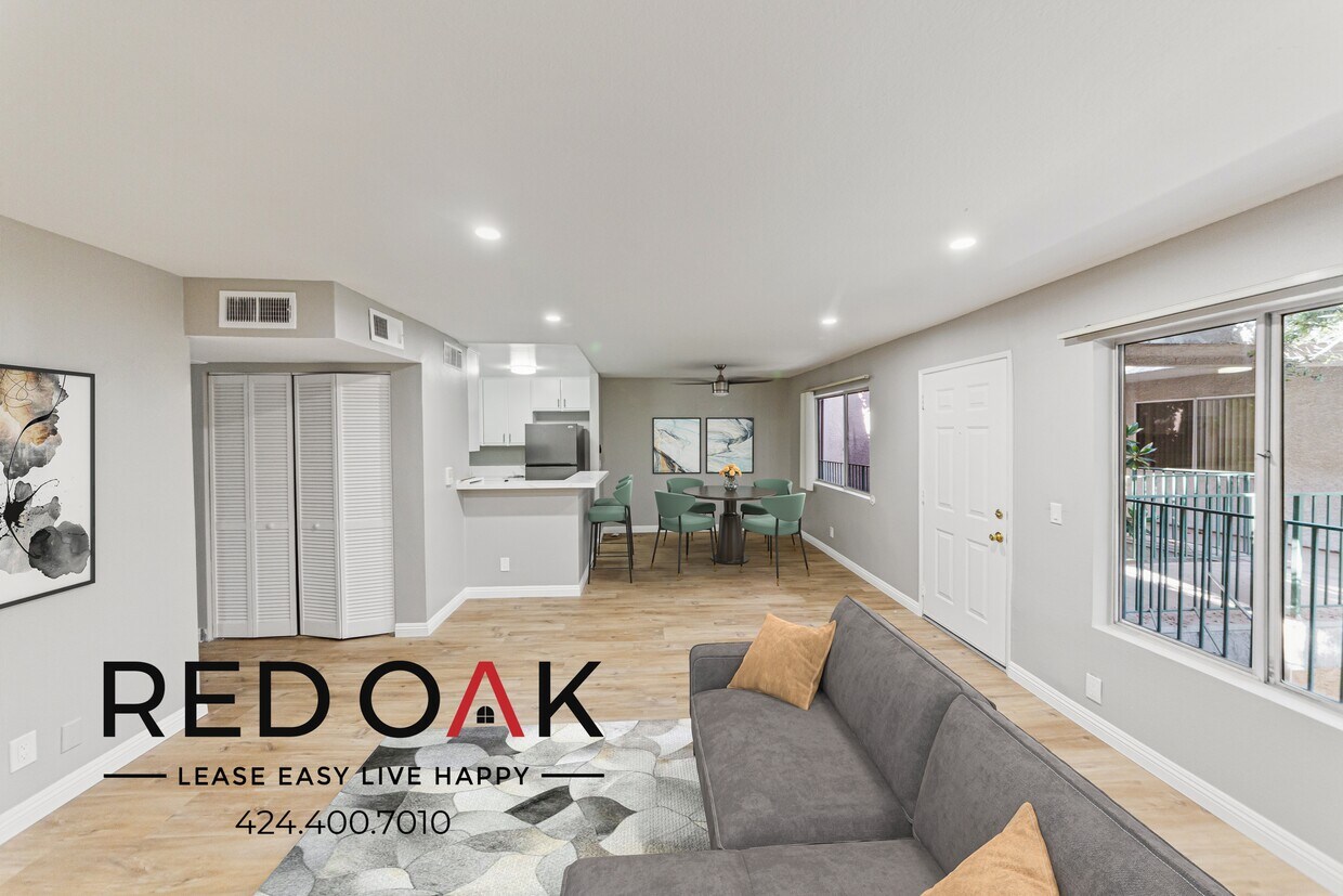 Foto principal - 14748 Burbank Blvd
