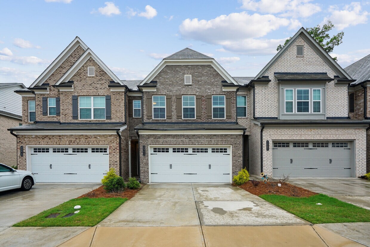 Primary Photo - 2265 Morgan Place Dr
