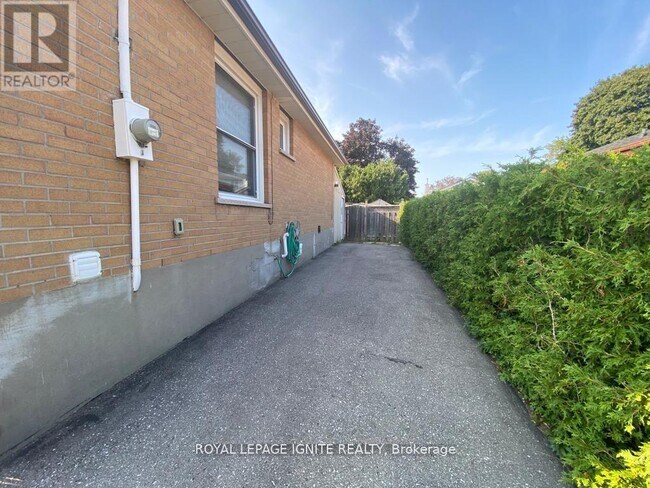 Photo du bâtiment - 14 Sunset Rd