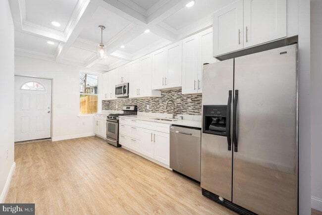 Building Photo - 71X Dolphin St Baltimore MD 21217