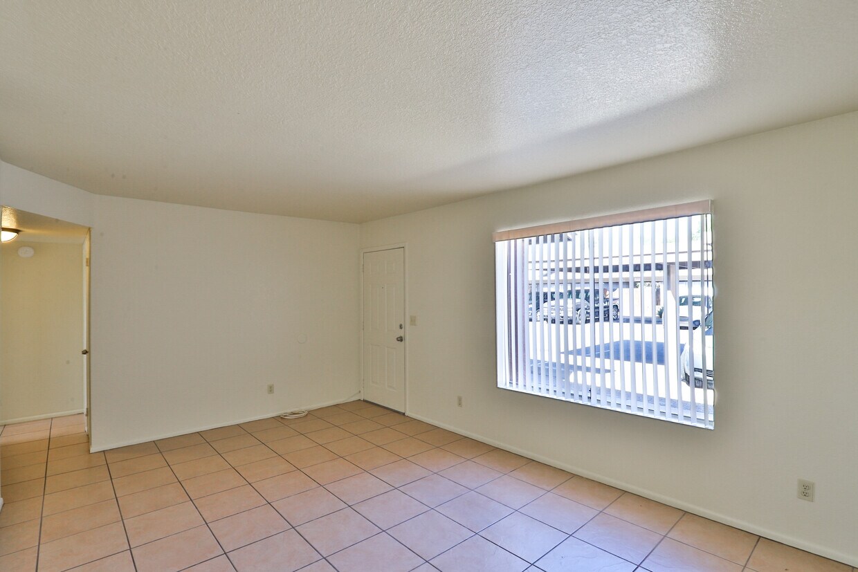1625 N Date Unit 9, Mesa, AZ 85201 Condo for Rent in Mesa, AZ