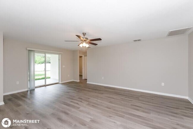 Foto del edificio - 2109 Unity Village Dr, Ruskin, FL 33570