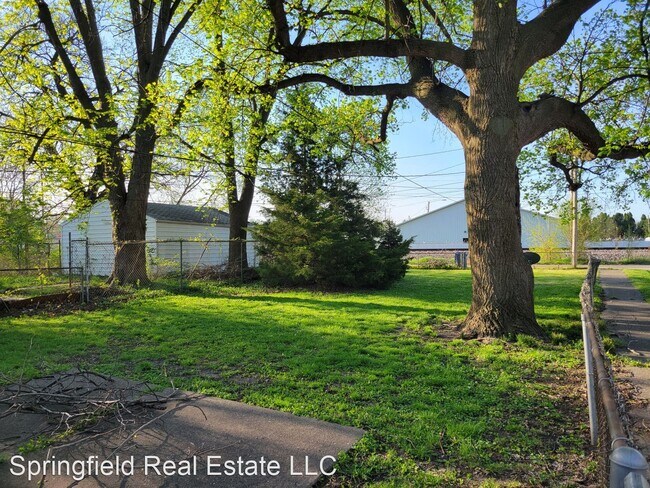 Building Photo - 2 br, 1 bath House - 1700 Cummins Ave