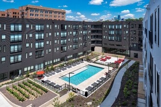 Building Photo - The Yards