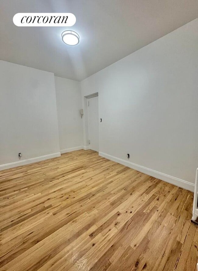 Foto del edificio - 1229 First Avenue 8