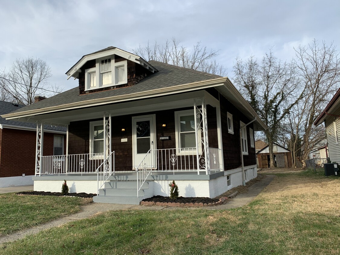 Primary Photo - 1814 Emerson Ave