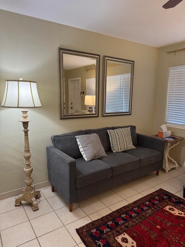 Building Photo - 3362 Cynthia Ln