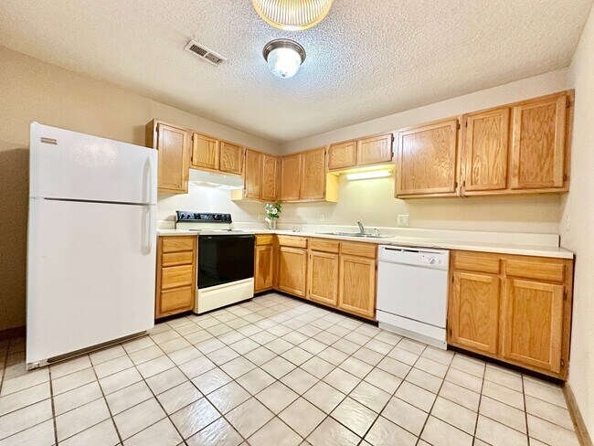 Foto del edificio - 109 Mountain View Dr