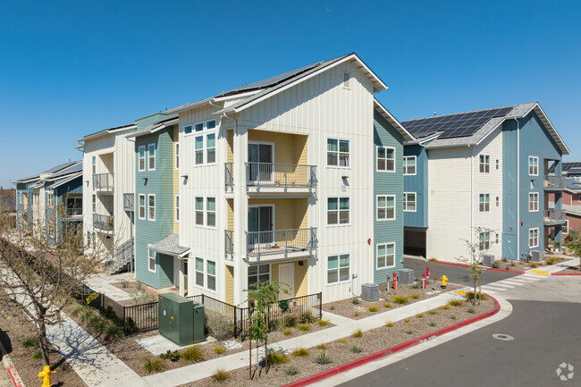 537 N West St - Building - Santa Fe Commons