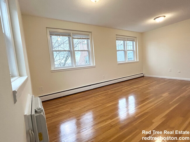 Photo - 2018 Commonwealth Ave Apartment