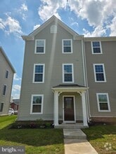 Building Photo - 3201 Jefferson Blvd