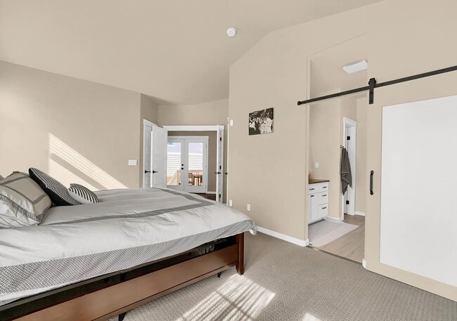 Building Photo - 1185 Gold Hill Mesa Dr