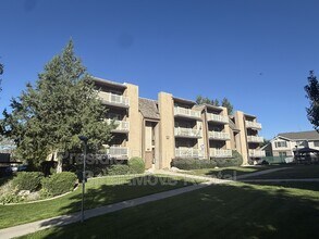 Building Photo - 88 W 50 S