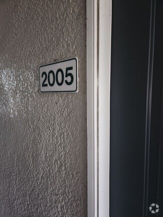 Building Photo - 2005 Hemingway Cir
