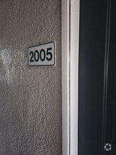 Building Photo - 2005 Hemingway Cir
