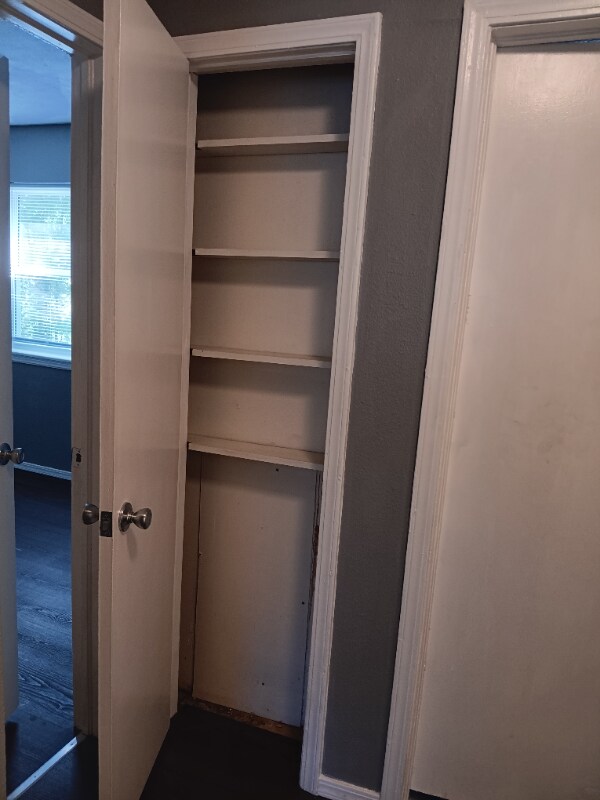 Foto del edificio - 1601 N Hills Blvd