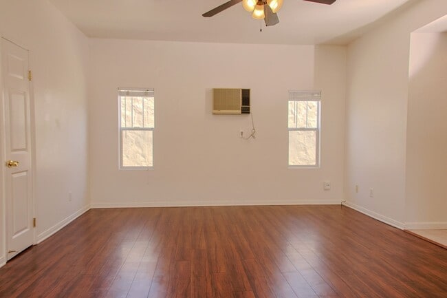Interior Photo - Garfield Avenue Apartments