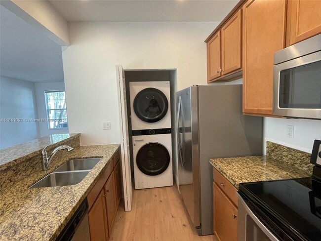 Building Photo - 1205 SW 147th Ave
