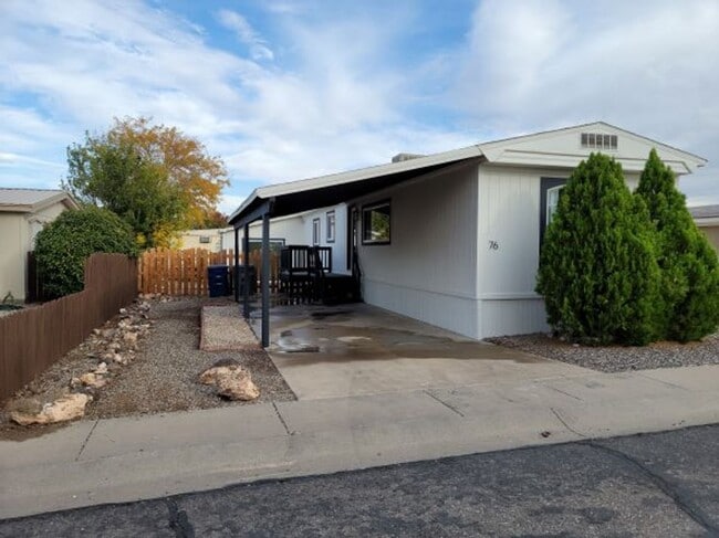 Foto del edificio - Remodeled 3-Bed Home in 55+ Community – Pe...