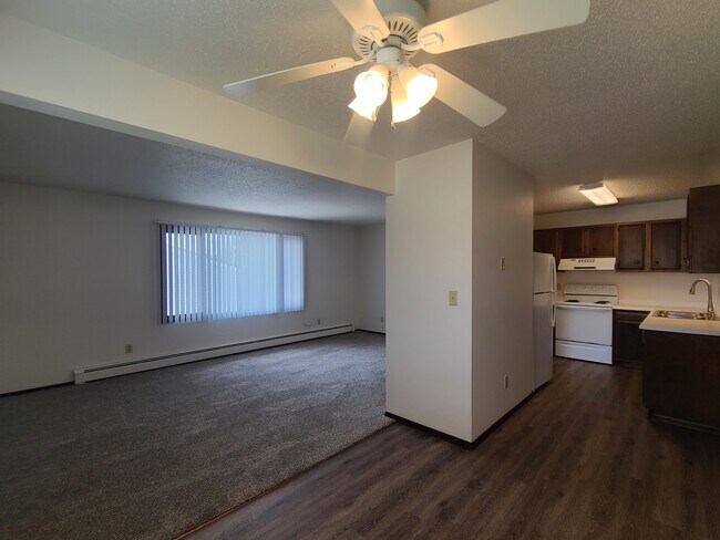 Foto del edificio - 643 2nd Ave E