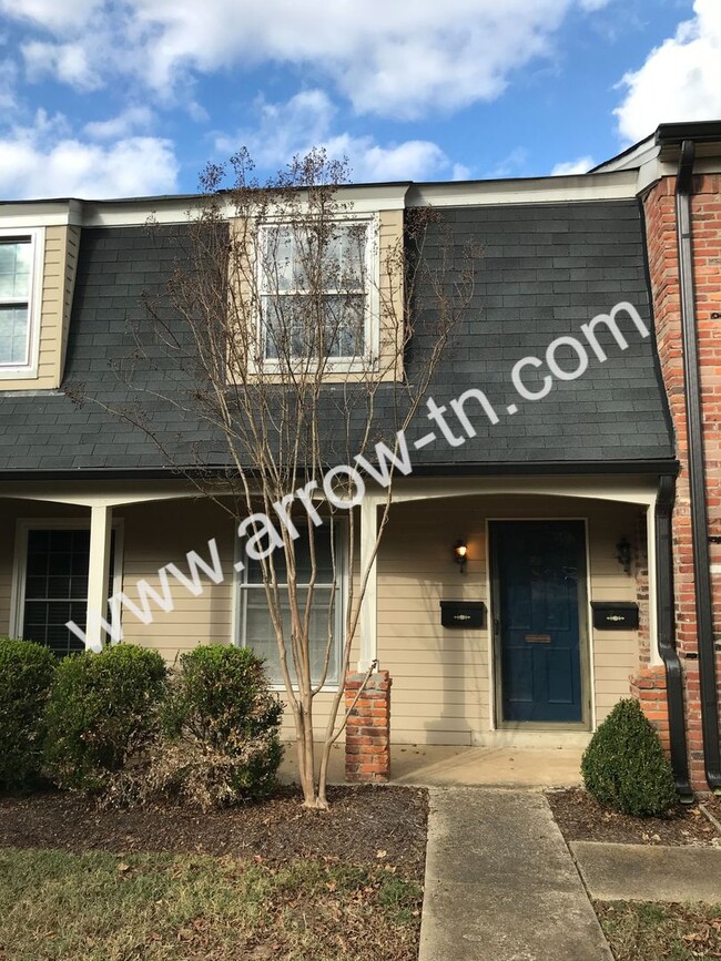 Building Photo - 5025 Hillsboro Pike
