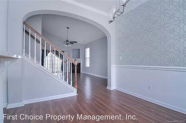Foto del edificio - 3 br, 2.5 bath House - 215 Dawn Mist Lane