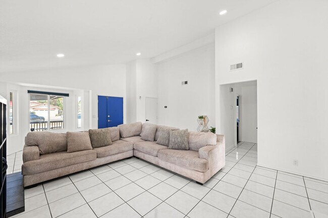 Foto del edificio - 7465 Timberwood Pl