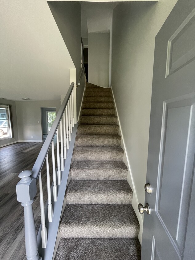 Entrance - 1733 Pickwick Ln
