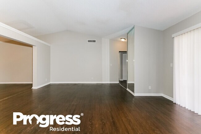 Foto del edificio - 14711 Hideaway Ln
