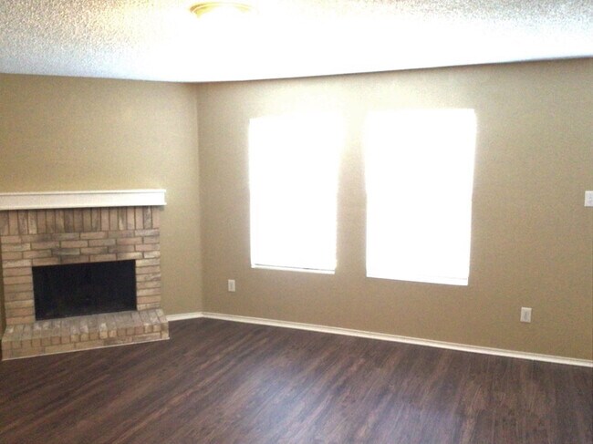 Building Photo - 1464 Foxwood Ln