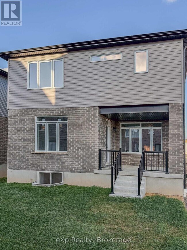 Building Photo - 347 Canada Plum St