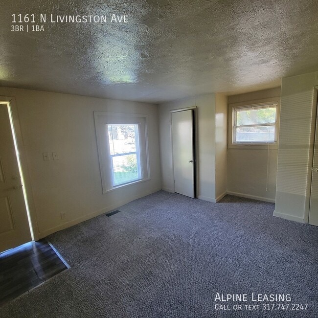 Building Photo - 3 Bedroom Westside home