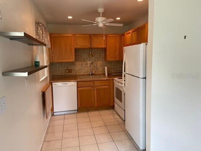 Photo - 205 Andover Pl N House